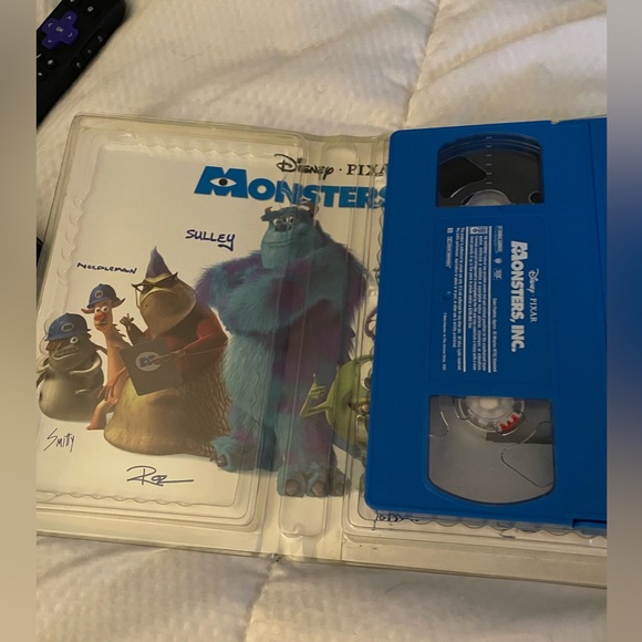 Disney | Media | Disney Classic Vhs Tapes Snow White Monsters Inc Toy ...